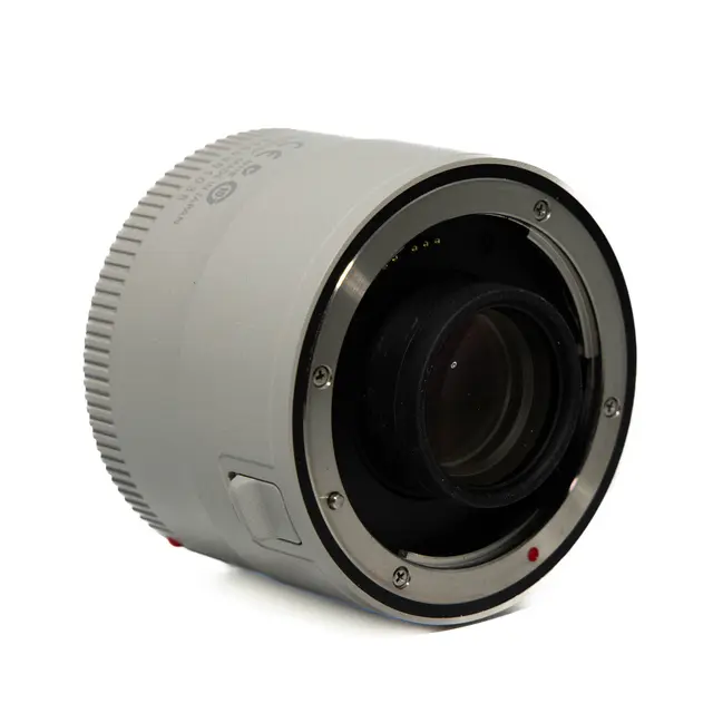 BRUKT Canon Extender EF 2X III Tilstand: 2 