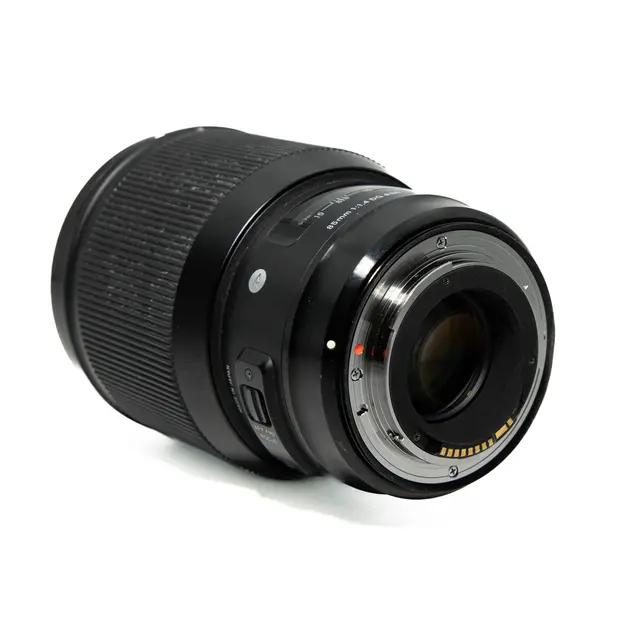 BRUKT Sigma 85mm f/1.4 DG HSM ART Tilstand: 3 | Canon EF 