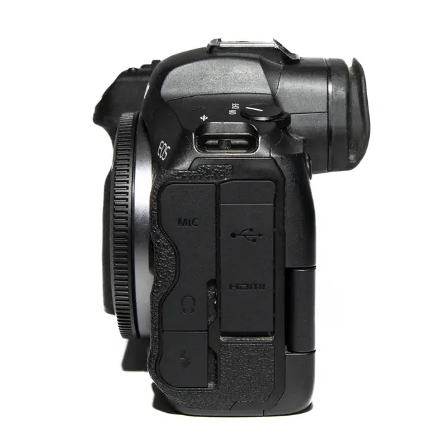 BRUKT Canon EOS R5 Tilstand: 3 |139000 eksp. 