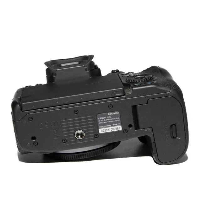 BRUKT Canon EOS R5 Tilstand: 3 |139000 eksp. 