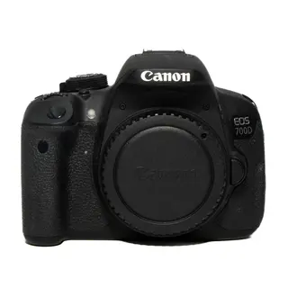 BRUKT Canon EOS 700D Tilstand: 3 | eksp.