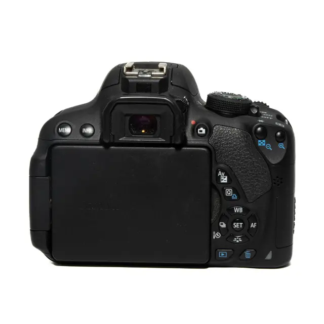 BRUKT Canon EOS 700D Tilstand: 3 | eksp. 