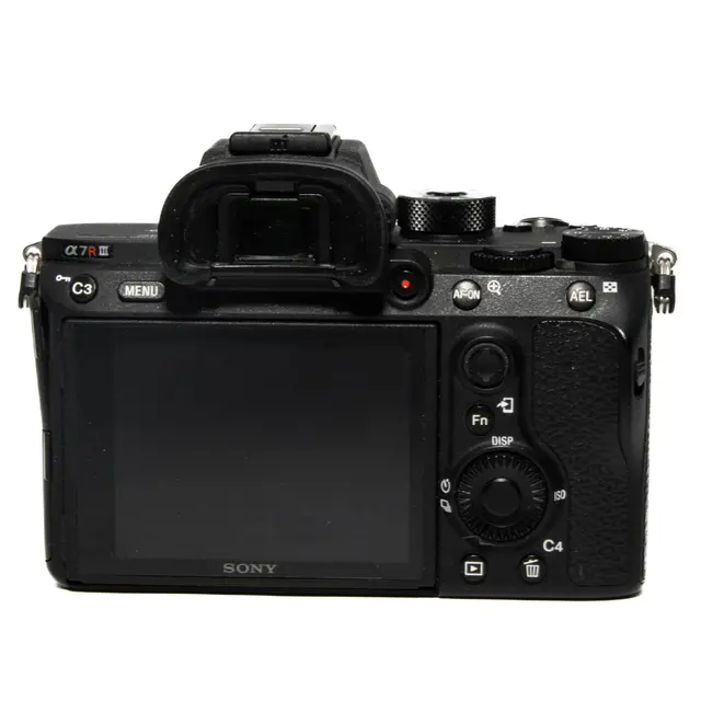 BRUKT Sony A7R III Kamerahus Tilstand: 2 |6747 eksp. 