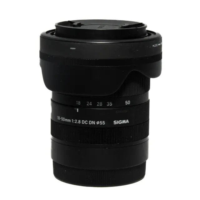 BRUKT Sigma 18-50mm f/2.8 DC DN C Sony E Tilstand: 3 | Sony E 