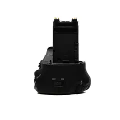 BRUKT Canon BG-E11 for 5D Mark III Tilstand: 3