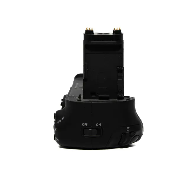 BRUKT Canon BG-E11 for 5D Mark III Tilstand: 3 