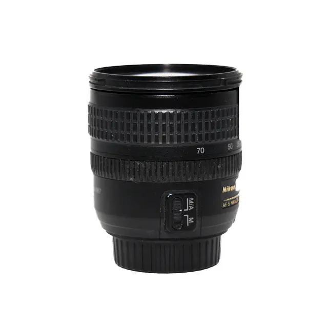 BRUKT Nikon AF-S DX 18-70mm f/3.5-4.5G Tilstand: 3 | Nikon F (DX) 
