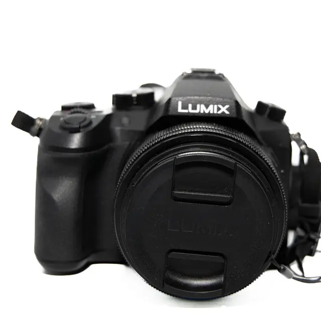 BRUKT Panasonic Lumix DMC-FZ2000 Tilstand: 3 | eksp. 