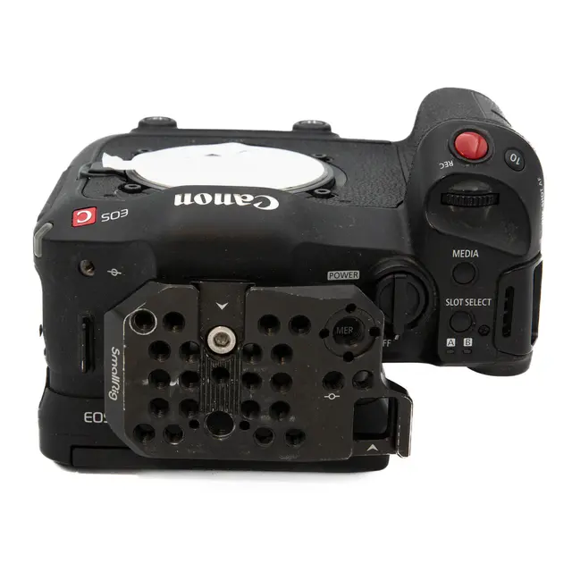 BRUKT Canon EOS C70 Tilstand: 3 |731 timer eksp. 