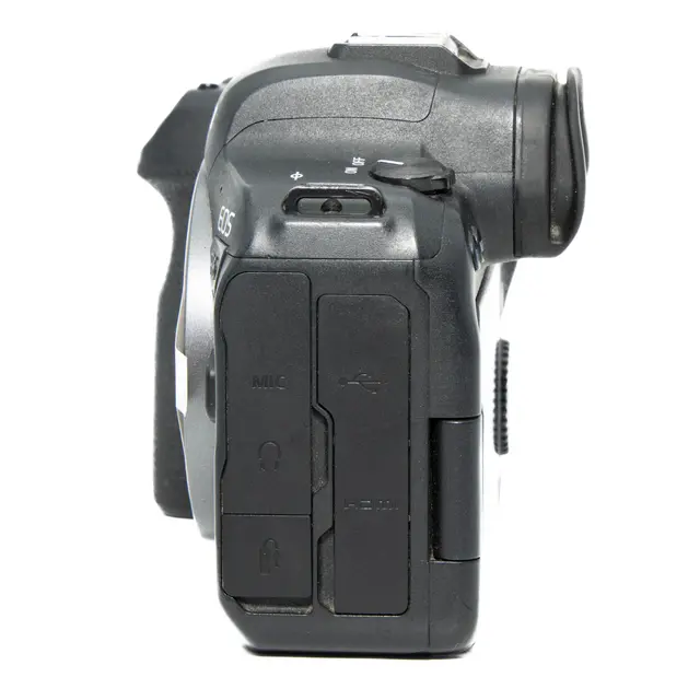 BRUKT Canon EOS R6 Tilstand: 2 |33000 eksp. 