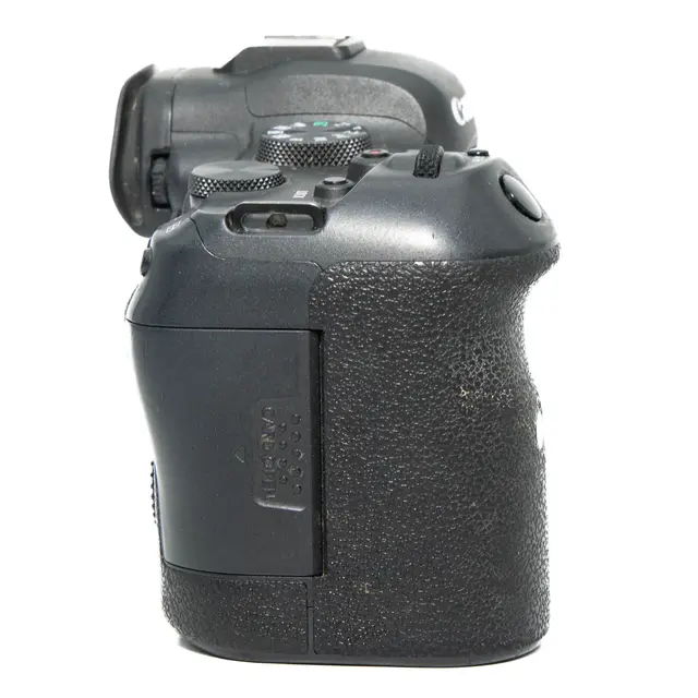 BRUKT Canon EOS R6 Tilstand: 2 |33000 eksp. 