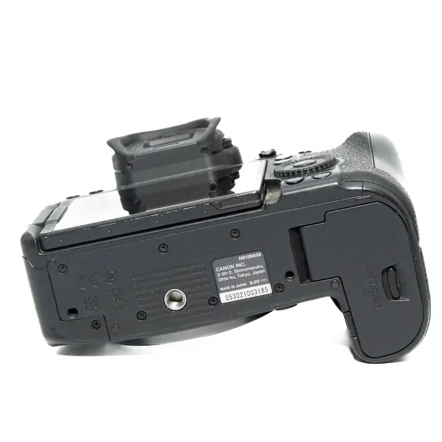 BRUKT Canon EOS R6 Tilstand: 2 |33000 eksp. 