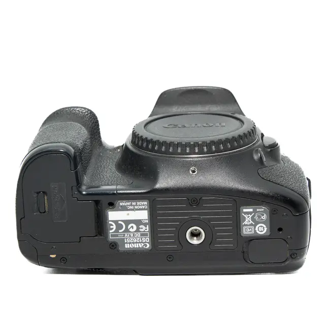 BRUKT Canon EOS 7D Tilstand: 2 |125000 eksp. 