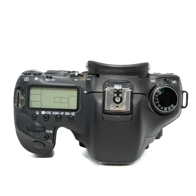 BRUKT Canon EOS 7D Tilstand: 2 |125000 eksp. 