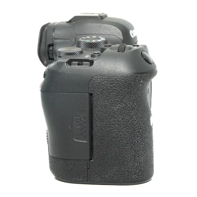 BRUKT Canon EOS R6 Tilstand: 2 |34000 eksp. 