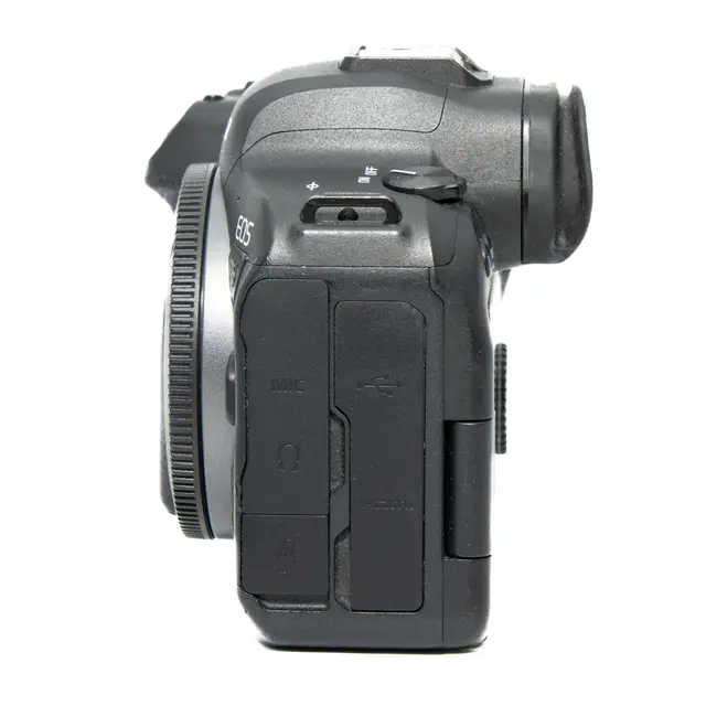 BRUKT Canon EOS R6 Tilstand: 2 |10000 eksp. 