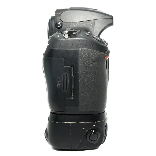 BRUKT Nikon D700 m/ batterigrep Tilstand: 3 |27174 eksp. 