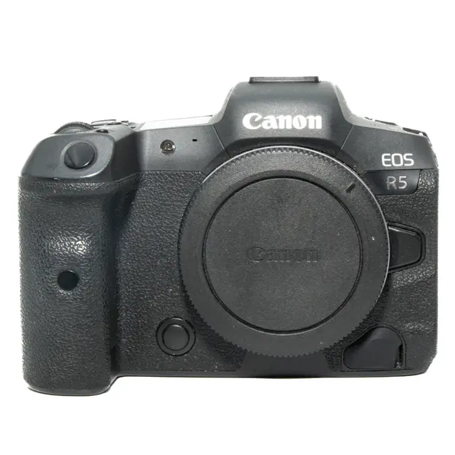 BRUKT Canon EOS R5 Tilstand: 3 |34000 eksp. 
