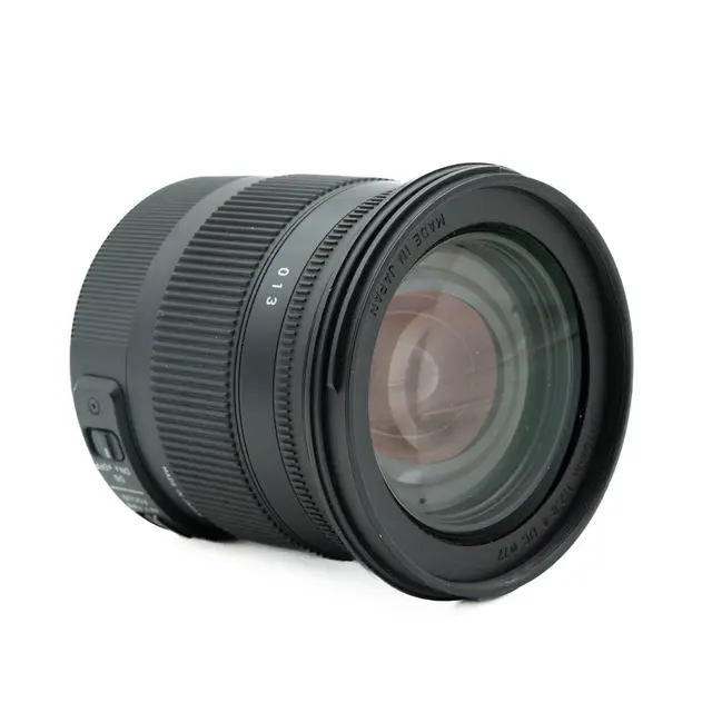 BRUKT Sigma 17-70mm f/2.8-4.5 DC Macro Tilstand: 3 | Canon EF-S 