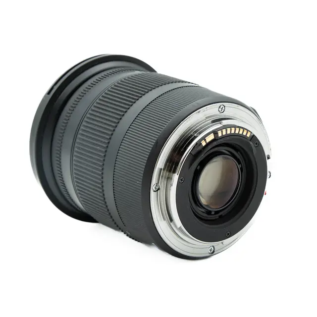 BRUKT Sigma 17-70mm f/2.8-4.5 DC Macro Tilstand: 3 | Canon EF-S 