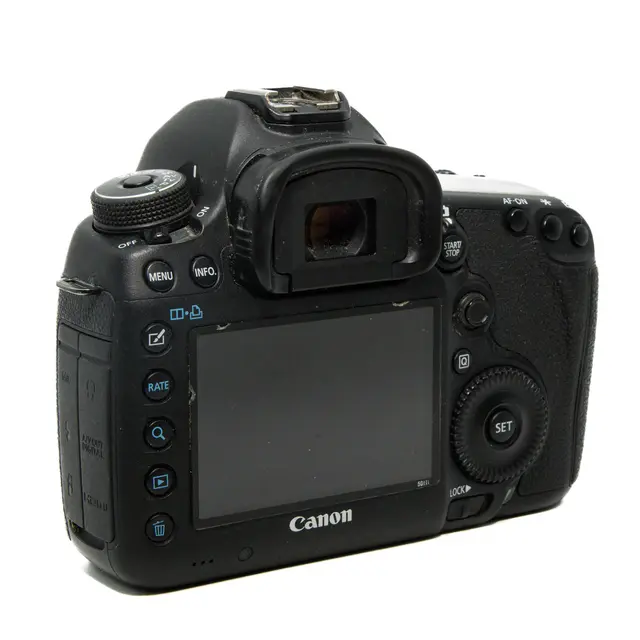 BRUKT Canon EOS 5D Mark III Tilstand: 3 |13550 eksp. 