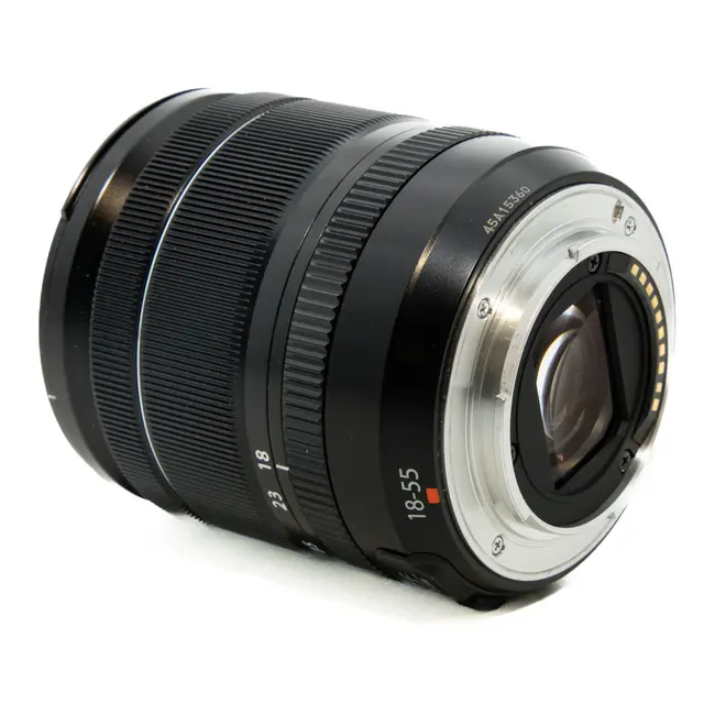 BRUKT Fujifilm XF 18-55mm f/2.8-4 LM OIS Tilstand: 2 | Fujifilm X 