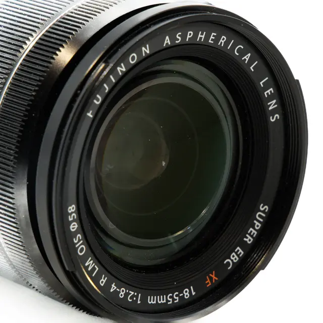 BRUKT Fujifilm XF 18-55mm f/2.8-4 LM OIS Tilstand: 3 | Fujifilm X 