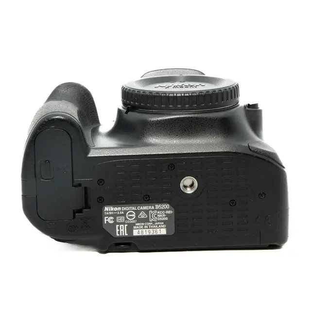 BRUKT Nikon D5200 Tilstand: 3 |11966 eksp. 