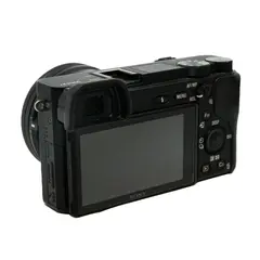 BRUKT Sony A6300 m/16-50mm f/3.5-5.6 Tilstand: 3 | eksp.