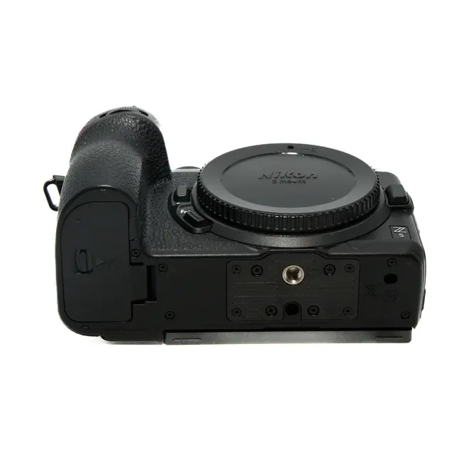 BRUKT Nikon Z5 Tilstand: 1 |265 eksp. 