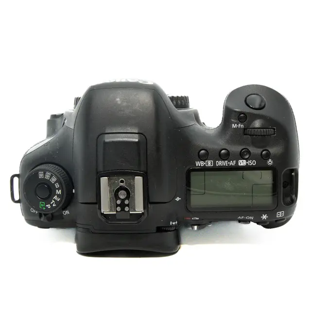 BRUKT Canon EOS 7D Mark II Tilstand: 3 |11837 eksp. 