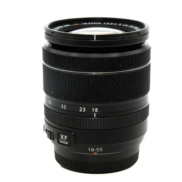 BRUKT Fujifilm XF 18-55mm f/2.8-4 LM OIS Tilstand: 2 | Fujifilm X 