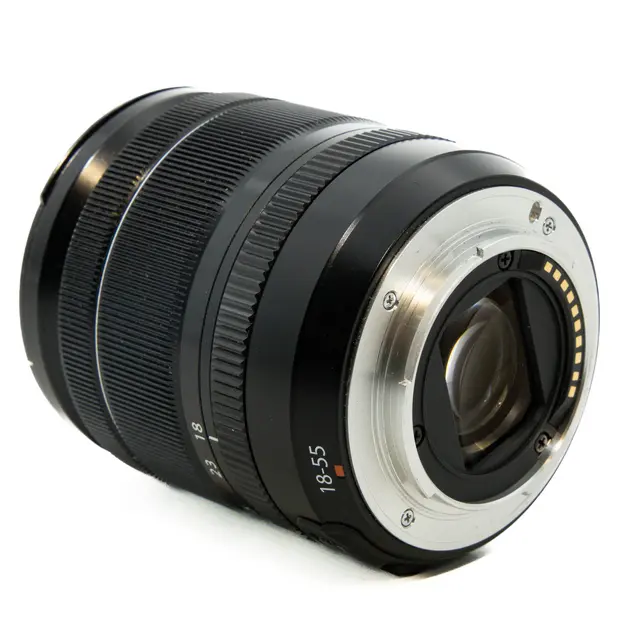 BRUKT Fujifilm XF 18-55mm f/2.8-4 LM OIS Tilstand: 2 | Fujifilm X 