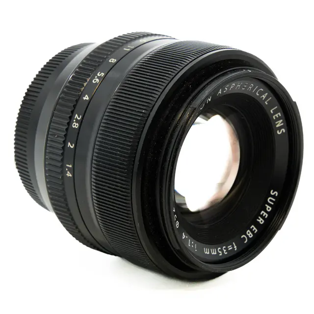 BRUKT Fujifilm XF 35mm f/1.4 R Tilstand: 3 | Fujifilm X 