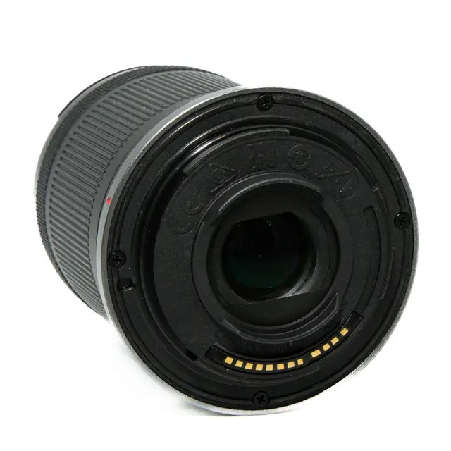 BRUKT Canon RF-S 18-150mm f/3.5-6.3 IS Tilstand: 3 | Canon RF 