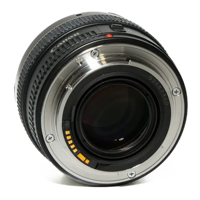 BRUKT Canon EF 50mm f/1.4 USM Tilstand: 3 | Canon EF 