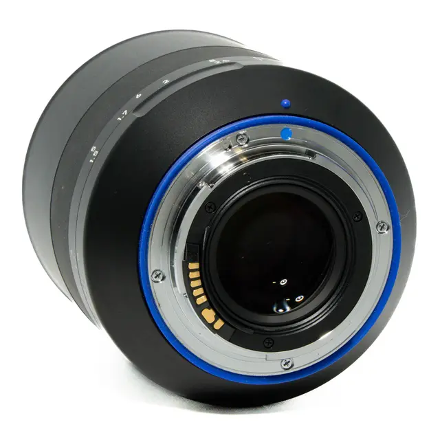 BRUKT Zeiss Milvus 85mm f/1.4 Canon EF Tilstand: 2 | Canon EF 