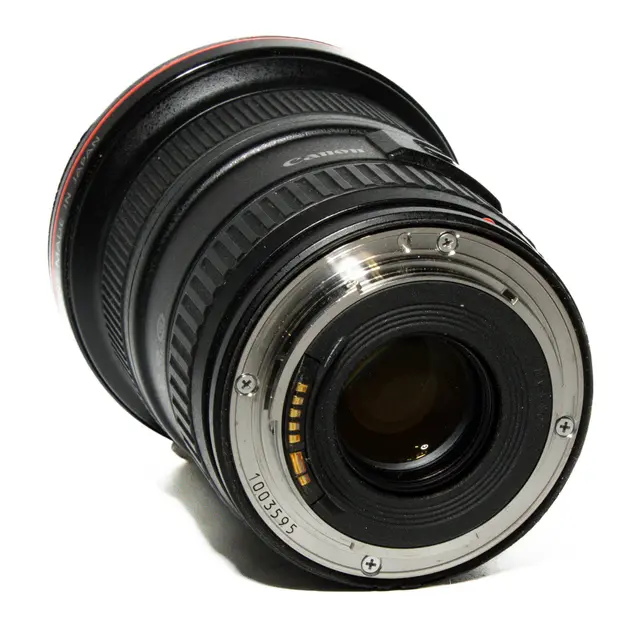 BRUKT Canon EF 16-35mm f/2.8 L USM II Tilstand: 3 | Canon EF 