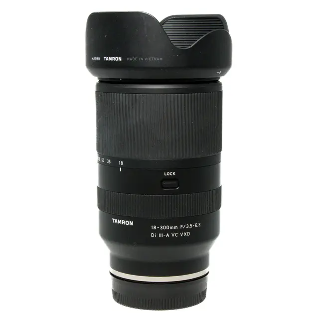 BRUKT Tamron 18-300mm f/3.5-6.3 VC VXD Tilstand: 2 | Sony E 