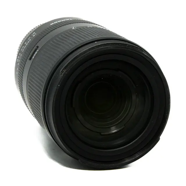 BRUKT Tamron 18-300mm f/3.5-6.3 VC VXD Tilstand: 2 | Sony E 