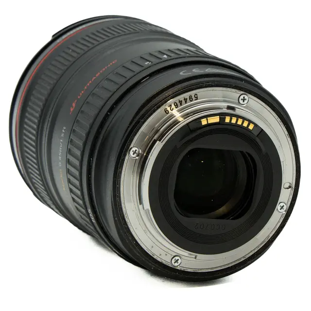 BRUKT Canon EF 24-105mm f/4 L IS USM Tilstand: 4 | Canon EF 