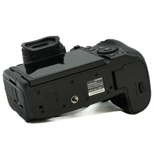 BRUKT Canon EOS R5 Tilstand: 2 | eksp. 