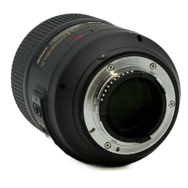 BRUKT Nikon AF-S VR 105mm f/2.8G IF-ED Tilstand: 2 | Nikon F (FX) 