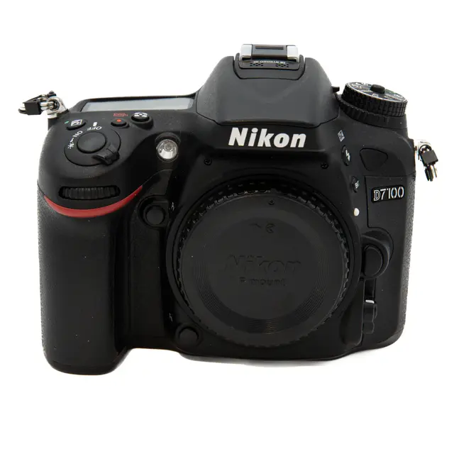 BRUKT Nikon D7100 Tilstand: 3 |10908 eksp. 