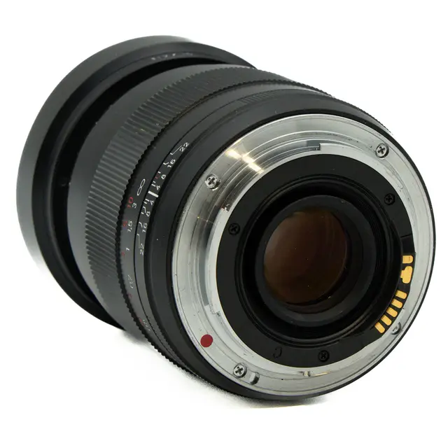 BRUKT Zeiss Distagon 35mm f/2 Tilstand: 3 | Canon EF 