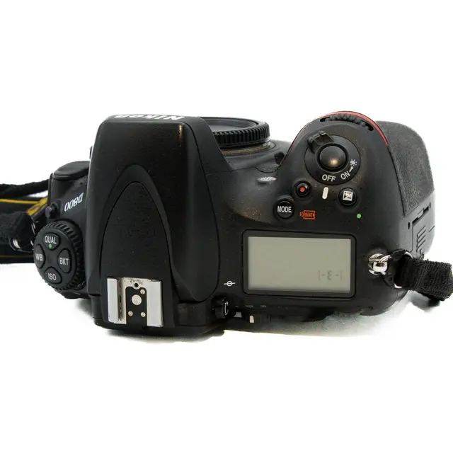 BRUKT Nikon D800 Tilstand: 3 |13177 eksp. 