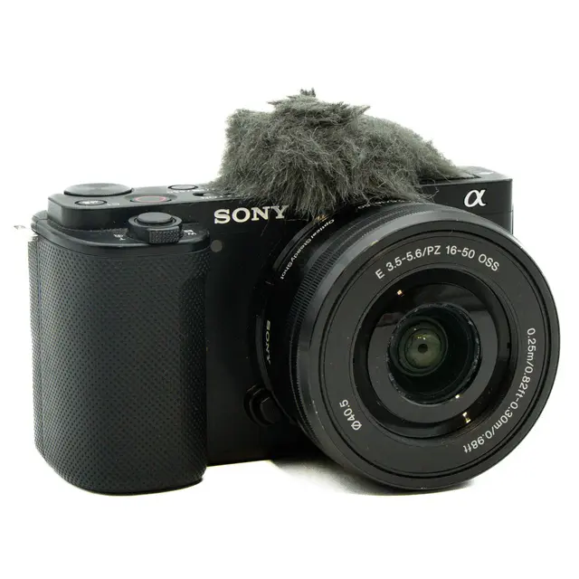 BRUKT Sony ZV-E10 m/16-50mm kit Tilstand: 2 |1095 eksp. 