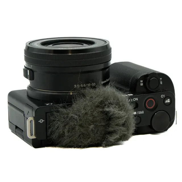 BRUKT Sony ZV-E10 m/16-50mm kit Tilstand: 2 |1095 eksp. 