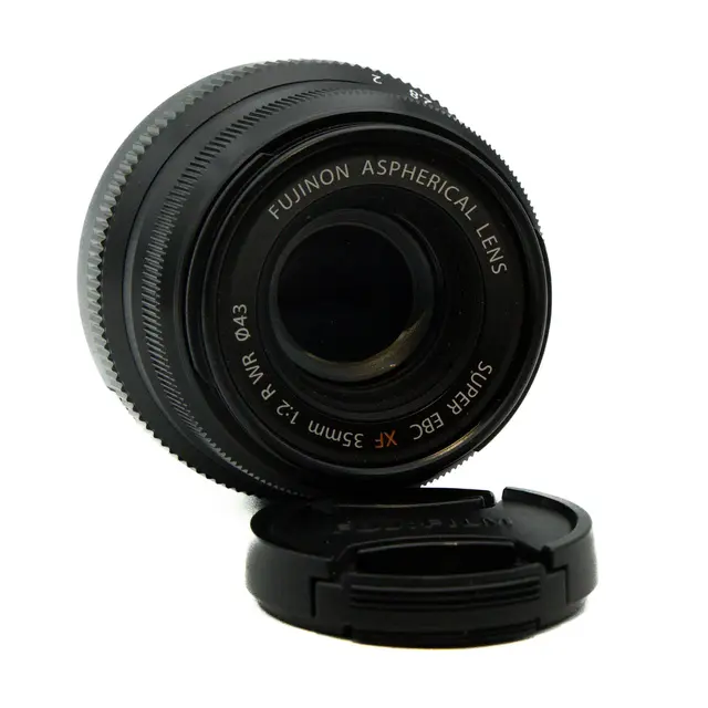 BRUKT Fujifilm XF 35mm f/2 R WR Tilstand: 2 | Fujifilm X 