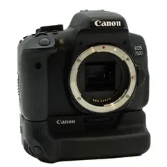 BRUKT Canon EOS 750D m/BG-E18 Tilstand: 3 |31428 eksp.